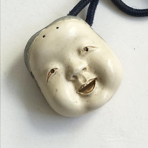 MMA Metropolitan Museum of Art Japanese Face Mask Netsuke Style Pendant on Cord - Picture 2 of 7